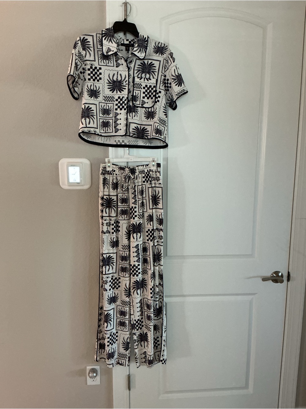 Two piece top/pants outfit